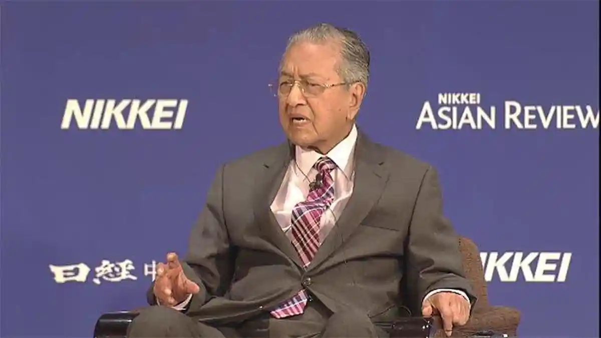 Disetujui Pengunduran Dirinya, Raja Malaysia Tunjuk Mahathir Mohamad Jadi Perdana Menteri Sementara