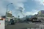 ERUPSI-GUi-saat-terjadi-erupsi-Kamis-1332025-pagi-warga.jpg