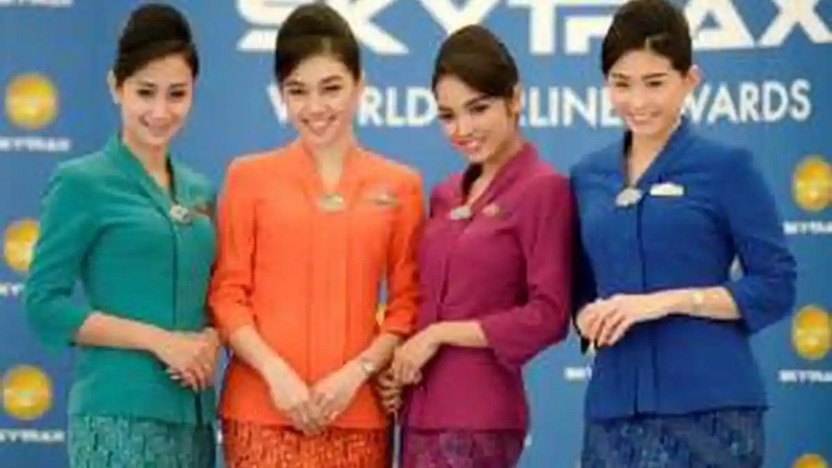 Ternyata Begini Seragam Pramugari Garuda Indonesia Sejak 1949 Sampai Saat Ini