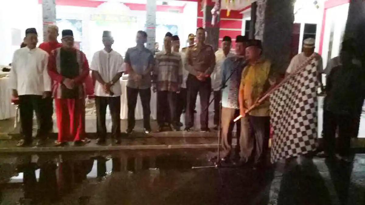 Bupati Paolus Hadi Melepas Pawai Takbir di Sanggau