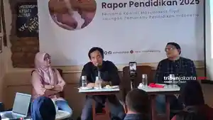 Refleksi-Akhir-Tahun-Koordinator-Nasional-JPPI-Ubaid-Matraji-tengah-saat-refleksi-akhir-tahun.jpg