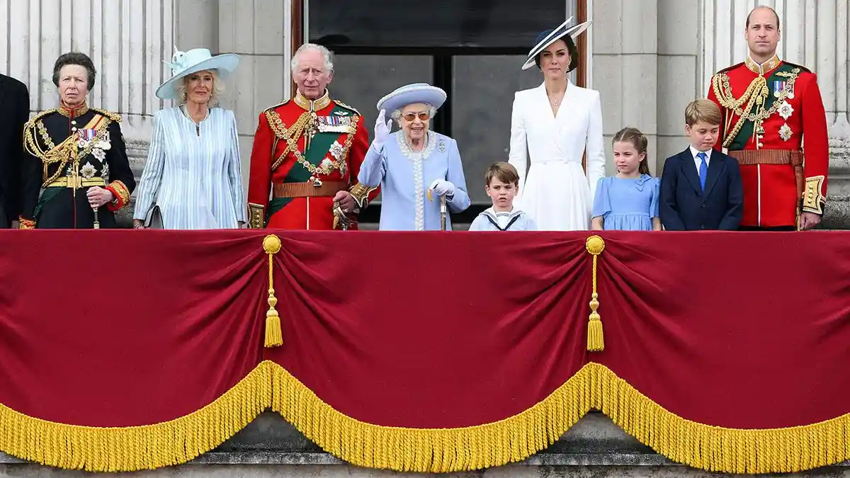 Raja Charles III Naik Takhta Kerajaan Inggris setelah Ibunya Berkuasa selama 70 Tahun