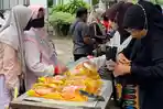operasi-pasar-minyak-goreng-ntb-mall-1.jpg