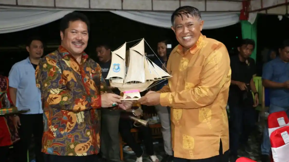 Selain Buka Festival Pinisi, Ini Agenda Bupati Sukri Sappewali
