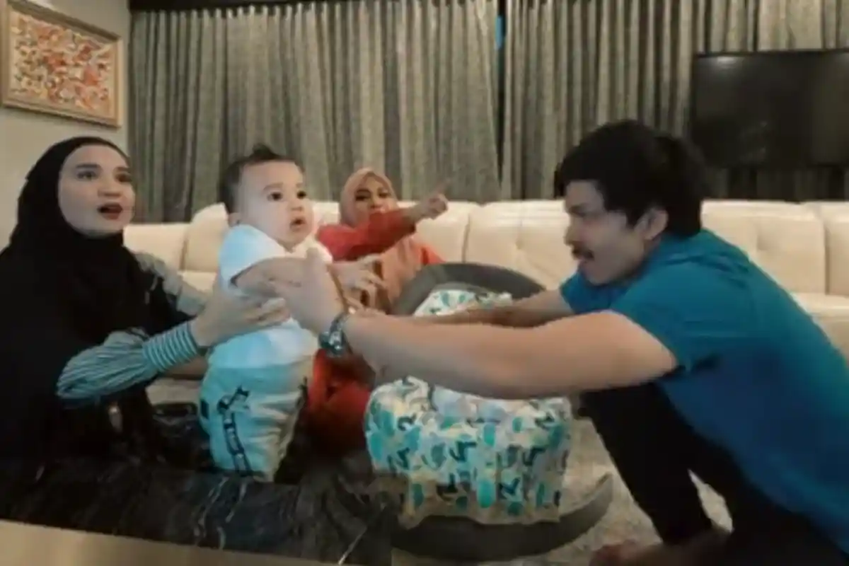 Ameena Cemburu Lihat Atta Halilintar Gendong Ukkasya, Anak Aurel Hermansyah Merengek Nangis