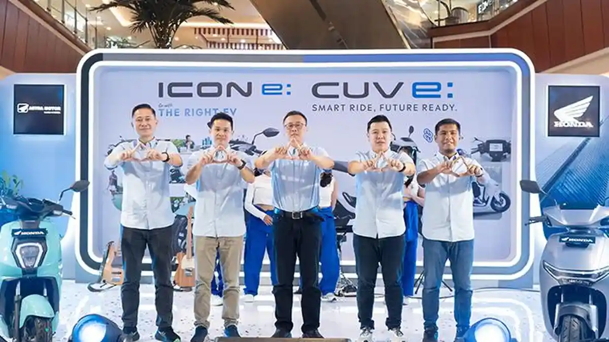 Komitmen Menghadirkan Kendaraan Ramah Lingkungan, Asmo Kalbar Launching Honda ICON e: dan CUV e: