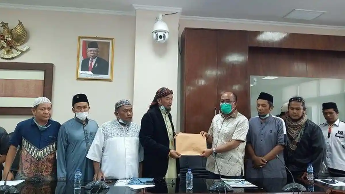 GAWAT, Ormas Islam dan Ulama di Sumbar Minta Jokowi Copot Gus Yaqut, Dianggap Pecah-belah Umat Islam
