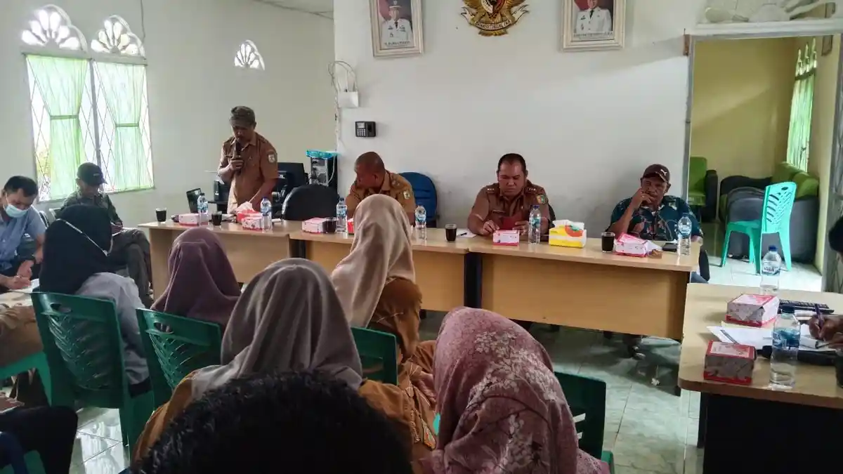 Bhabinkamtibmas Polsek Sipispis Ikuti Musrembang Desa Damak Urat