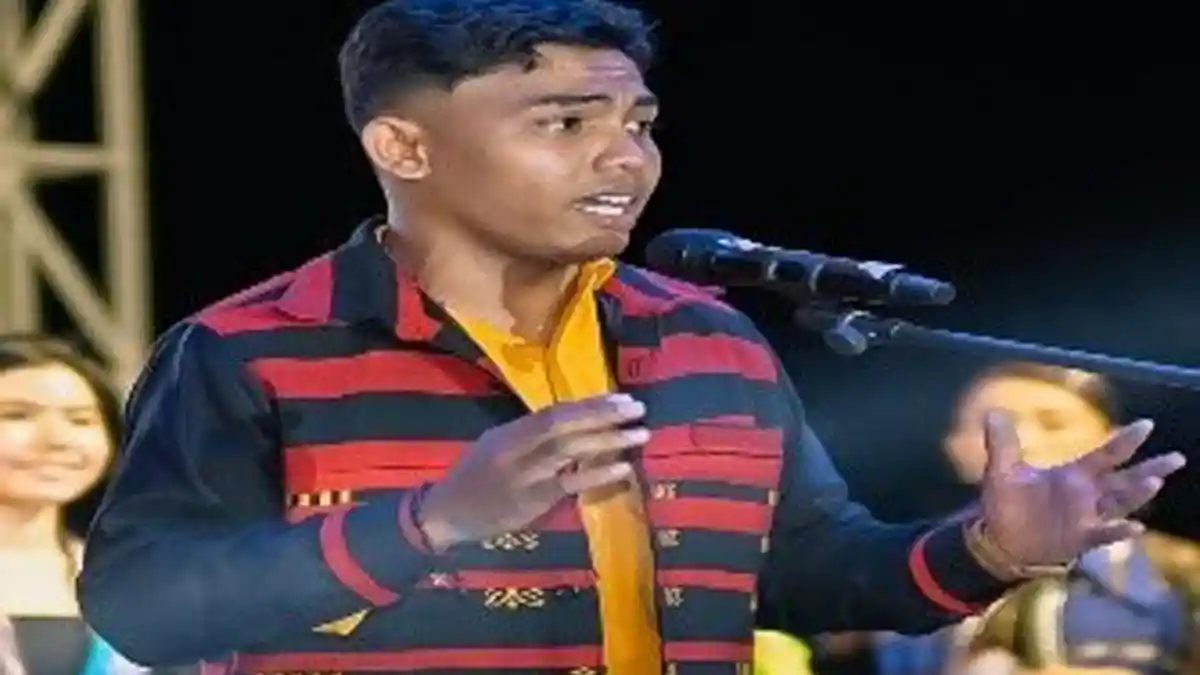 Opini: Ketika Buku dan Pena Menjadi Soal Hidup dan Mati