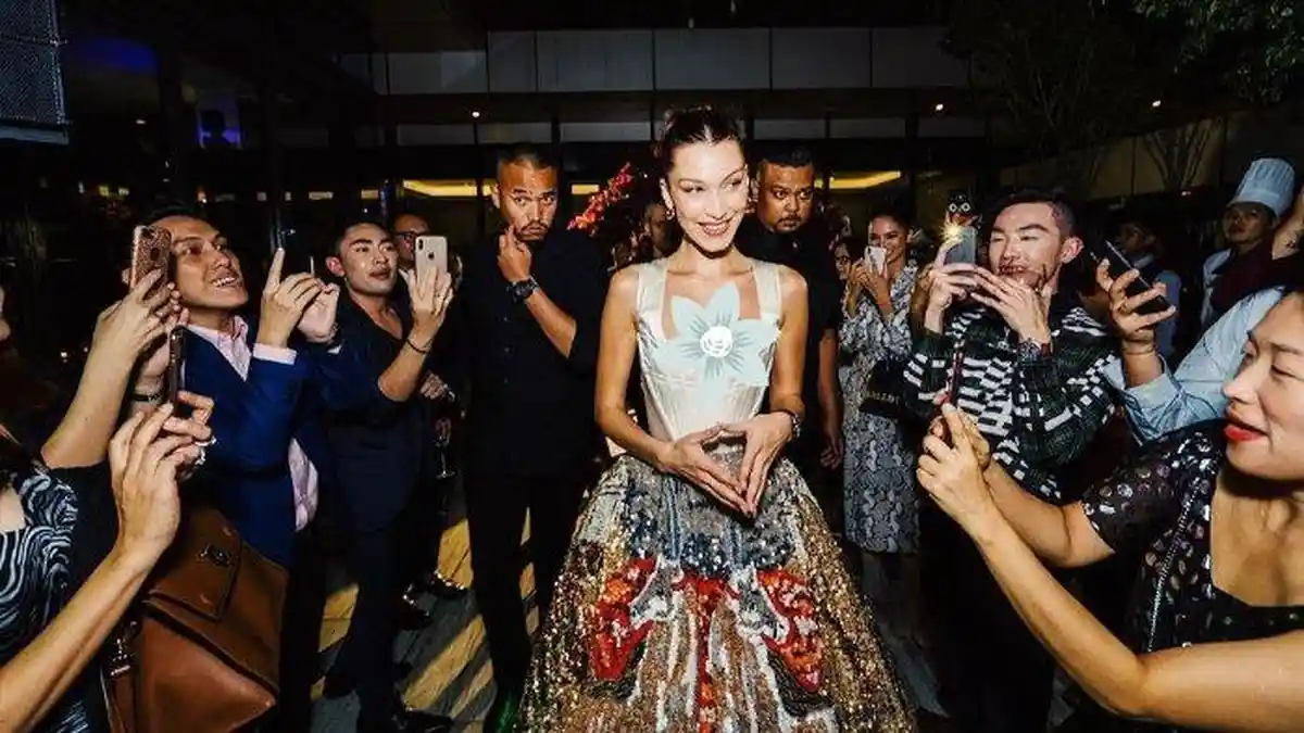 Pujian Selangit Puteri Indonesia Whulandary Herman untuk  Bella Hadid, Supermodel Berhati Malaikat!