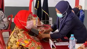 pegawai-lapas-perempuan-sungguminasa-terima-vaksin-booster.jpg