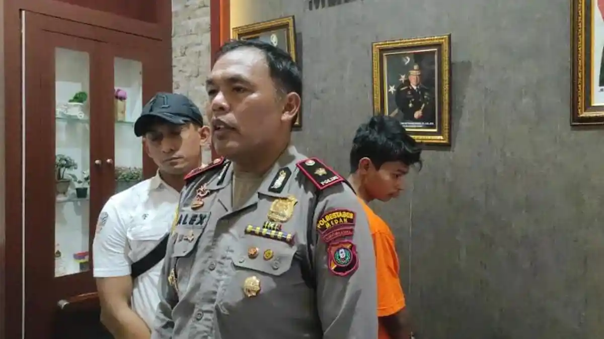 BREAKING NEWS: Adik di Medan Tikam Leher Abang Tiri Pakai Gunting hingga Tewas, Ini Motifnya