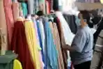 Pedagang Tekstil Pasar Tanah Abang Bertahan di Tengah Pandemi