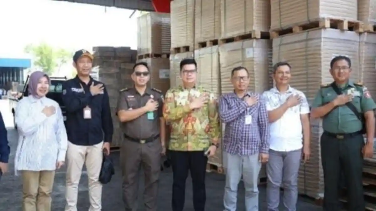Pjs Bupati Kukar Tinjau Kesiapan Percetakan Surat Suara di Jateng untuk Pilkada 2024