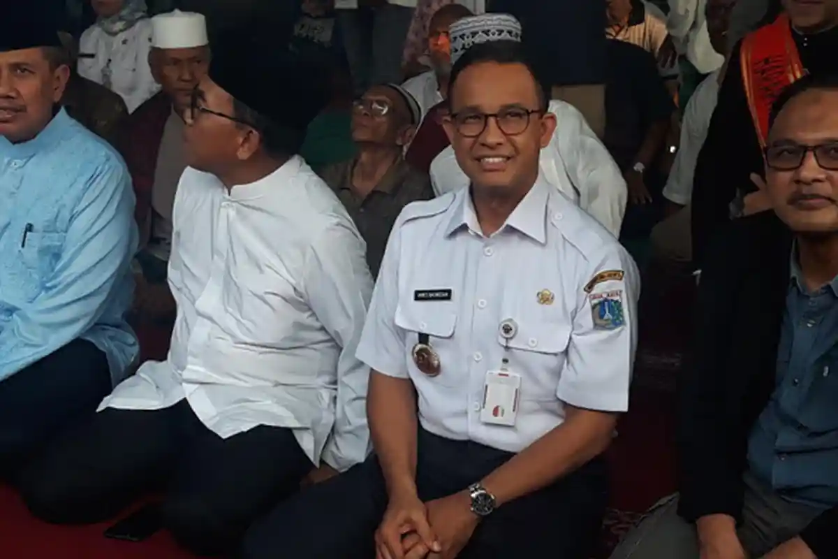 Anies Tidak Mau Tanggapi Pengadaan Tong Sampah Rp 9,6 Miliar: Nanti Saya Jelaskan
