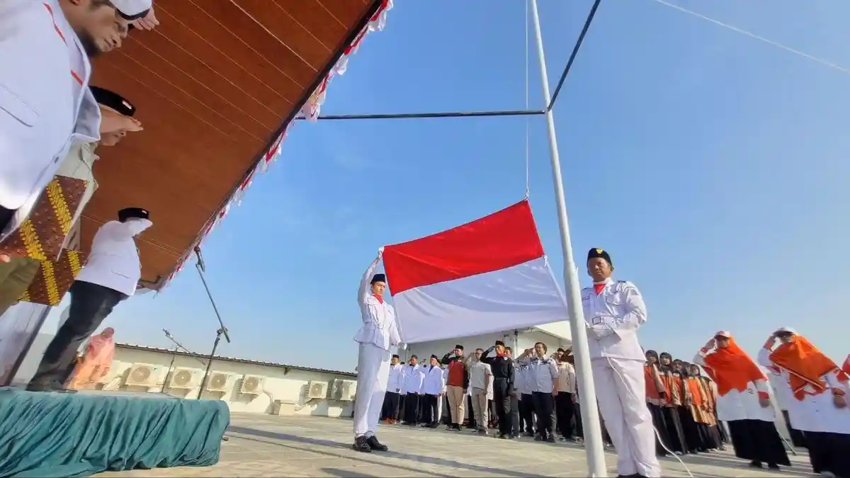 HUT RI ke-78, PKS Jatim Ajak Genz Upacara di Rooftop dan Lomba Baca Proklamasi Mirip Bung Karno