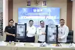Imigrasi-Medan-Amankan-7-WNA-dan-31-WNI-Pelaku-Jaringan-Love-Scamming.jpg