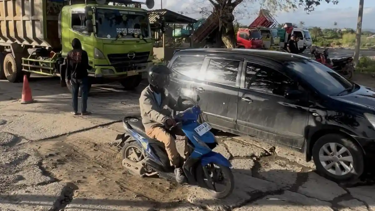 Kondisi JLS Cilegon Semakin Rusak Parah, Bertahun-tahun Tak Kunjung Diperbaiki Pemerintah