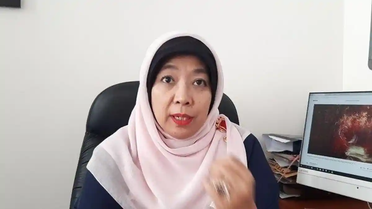 Masih Ingat Sitti yang Dipecat karena Sebut Wanita Bisa Hamil di Kolam? Kini Gugat Jokowi & Menang