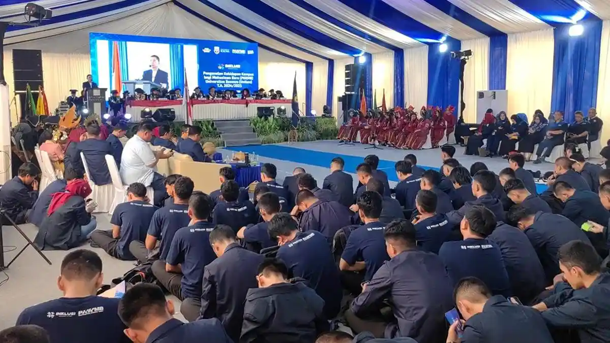 VIDEO: 4.653 Mahasiswa Baru Unibos PKKMB Inklusi 2024