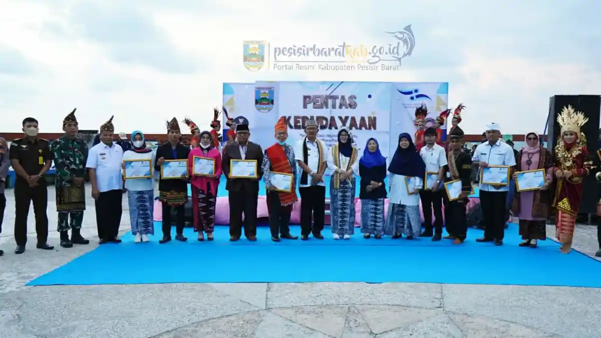 Bupati Agus Istiqlal Hadiri Pentas Budaya Dewan Kesenian