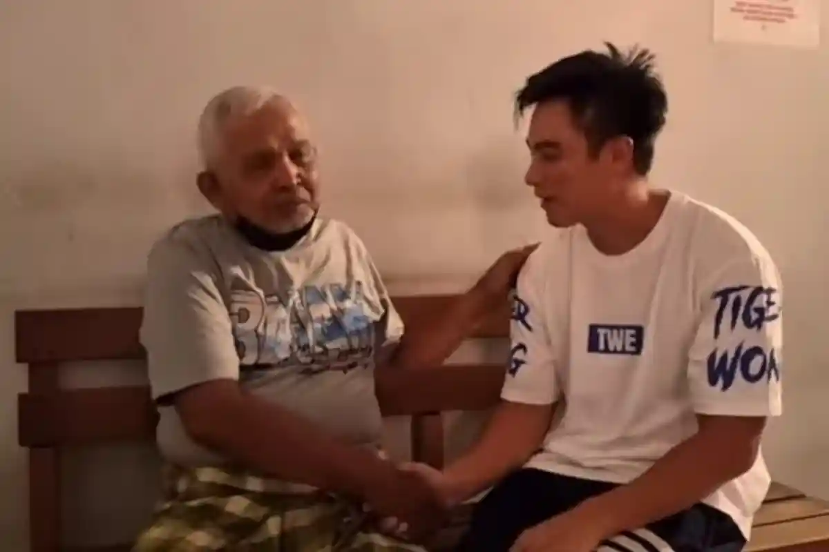 Ungkapan Baim Wong Usai Bertemu Kakek Suhud: Beliau Orang yang Baik Terutama Ibadahnya