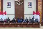 Rapat-Paripurna-DPRD-Sulawesi-Utara-dalam-rangka-mendengarkan-LKPJ-Gubernur.jpg