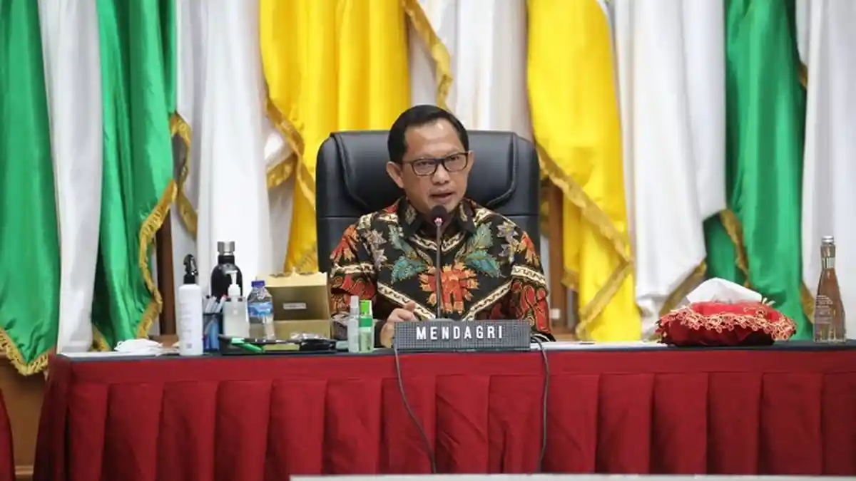 Mendagri Share Softcopy UU Cipta Kerja dan Jelaskan Spirit UU kepada Forkopimda