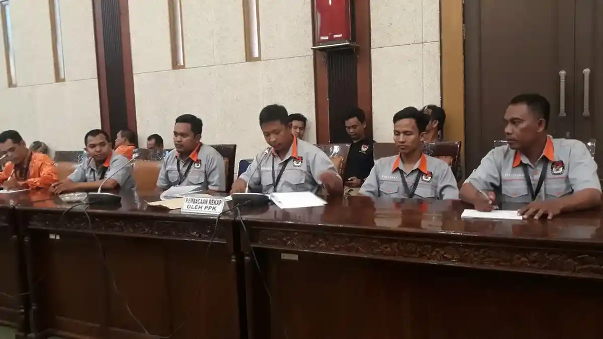 Jumlah Pemilih di Kecamatan Tebas Mencapai 51.519, Segini Perolehan Suara Paslon Pilgub