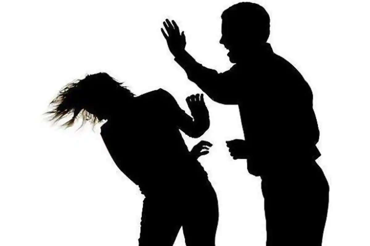 CEMBURU Mahasiswa di Semarang Tusuk Pacar, Pisau Dapur Jadi Bukti, Korban Derita 40 Luka Tusuk