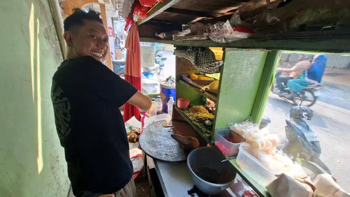 Mencicipi Gado-Gado Legendaris Sejak 1999 di Kayuringin Bekasi