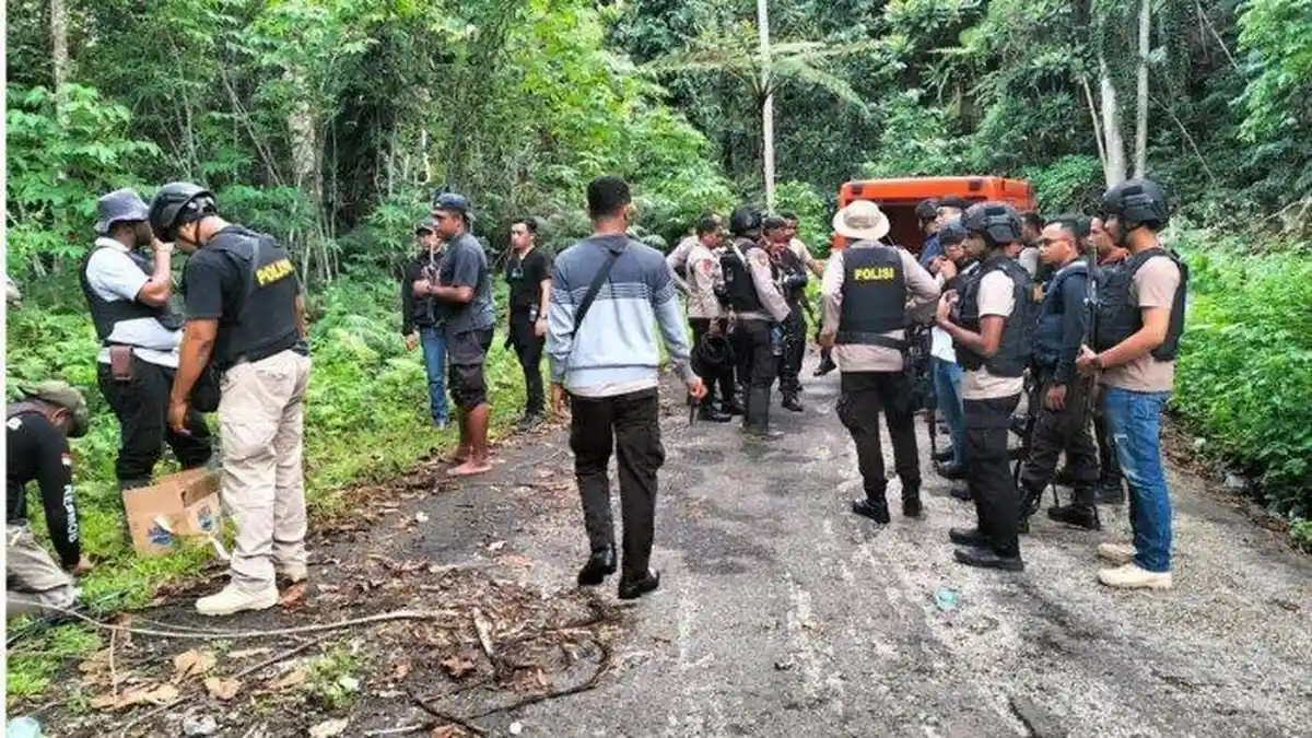 Ada Drone dan Senjata, Intip Barang yang Ditemukan TNI-Polri di Markas KKB Papua Undinus Kogoya