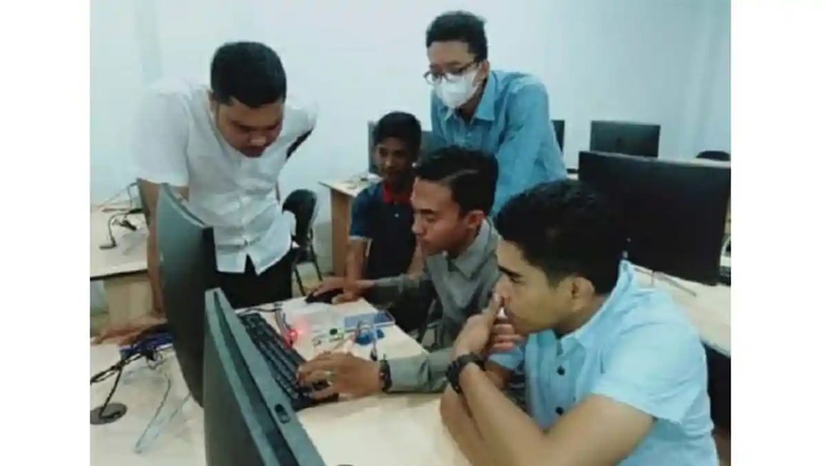 Mahasiswa UBBG Ciptakan Alat Pendeteksi Ketinggian Air untuk Mitigasi Bencana