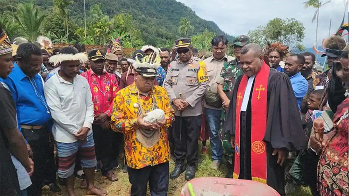 Bupati Yalimo Nahor Nekwek Ajak Seluruh Denominasi Gereja Dukung Program Pemerintah