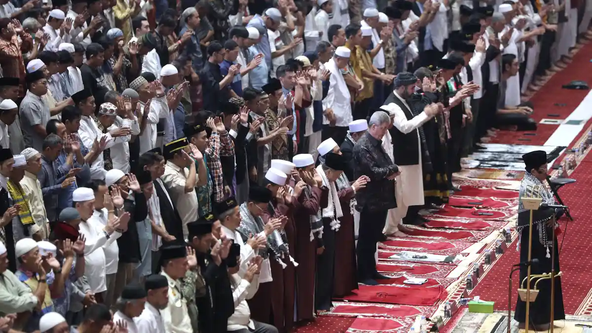 Menag Ingatkan Pesan Mendalam Perjalanan Suci Rasulullah dalam Isra Miraj, Oleh-olehnya Adalah Salat