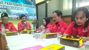 Tingkat-Pengangguran-Terbuka-TPT-di-Gresik-sebagian-besar-didominasi-lulusan-SMA-sederajat.jpg