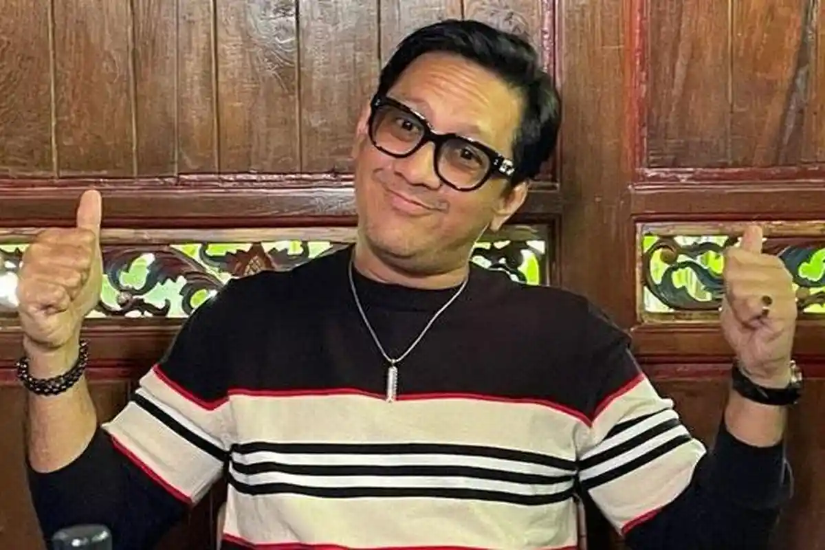 Andre Taulany Salah Tingkah Disindir Andhika Pratama dan Wendy Cagur Statusnya Kini Jomblo