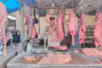 Pedagang-daging-di-Pasar-Bakaran-Batu-Lubuk-Pakam.jpg