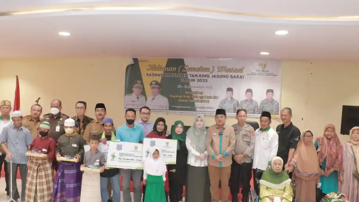 Baznas Gelar Khitan Massal dan Bakti Sosial untuk Keluarga Mustahik