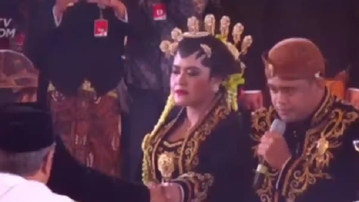 Puluhan Tokoh Datang di Pernikahan Kahiyang-Bobby, Nomor 9 Disambut Riuh Warga