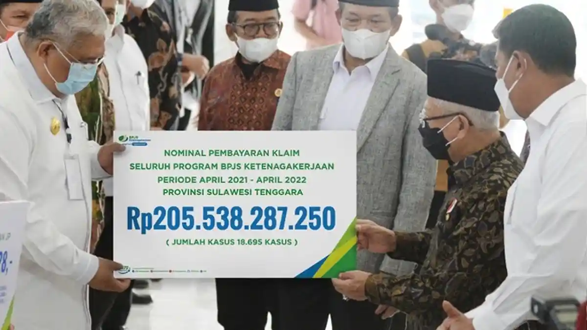 Wapres Serahkan Manfaat Program dan Beasiswa BPJS Ketenagakerjaan Rp1,26 M kepada Keluarga Pekerja