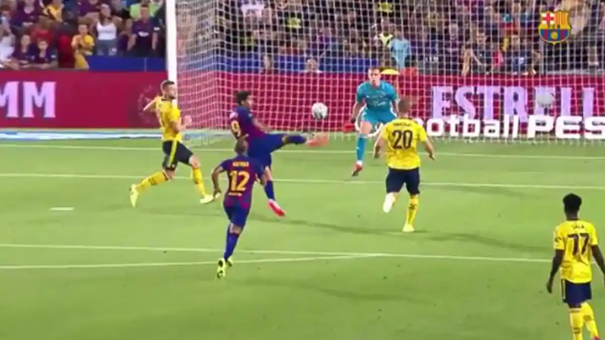 Barcelona Kalahkan Arsenal di Pertandingan Joan Gamper Trophy, Gol Suarez Bikin Fans Melongo