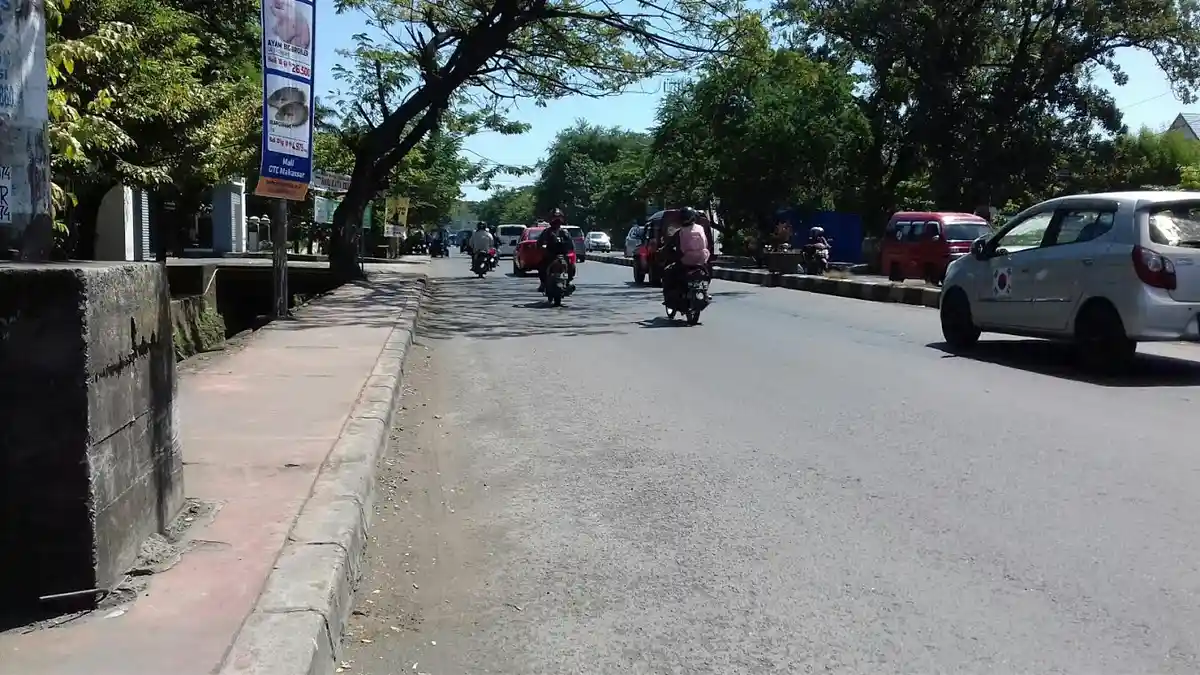 Jl Sultan Alauddin Makassar Lancar Siang Ini