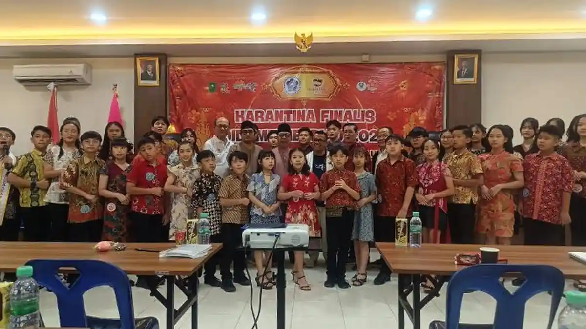 Peserta Karantina Didi Mei Mei PSMTI Riau 2026 Dibekali Public Speaking ...