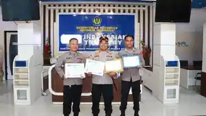 DIGANJAR-PENGHARGAAN-Kinerja567.jpg