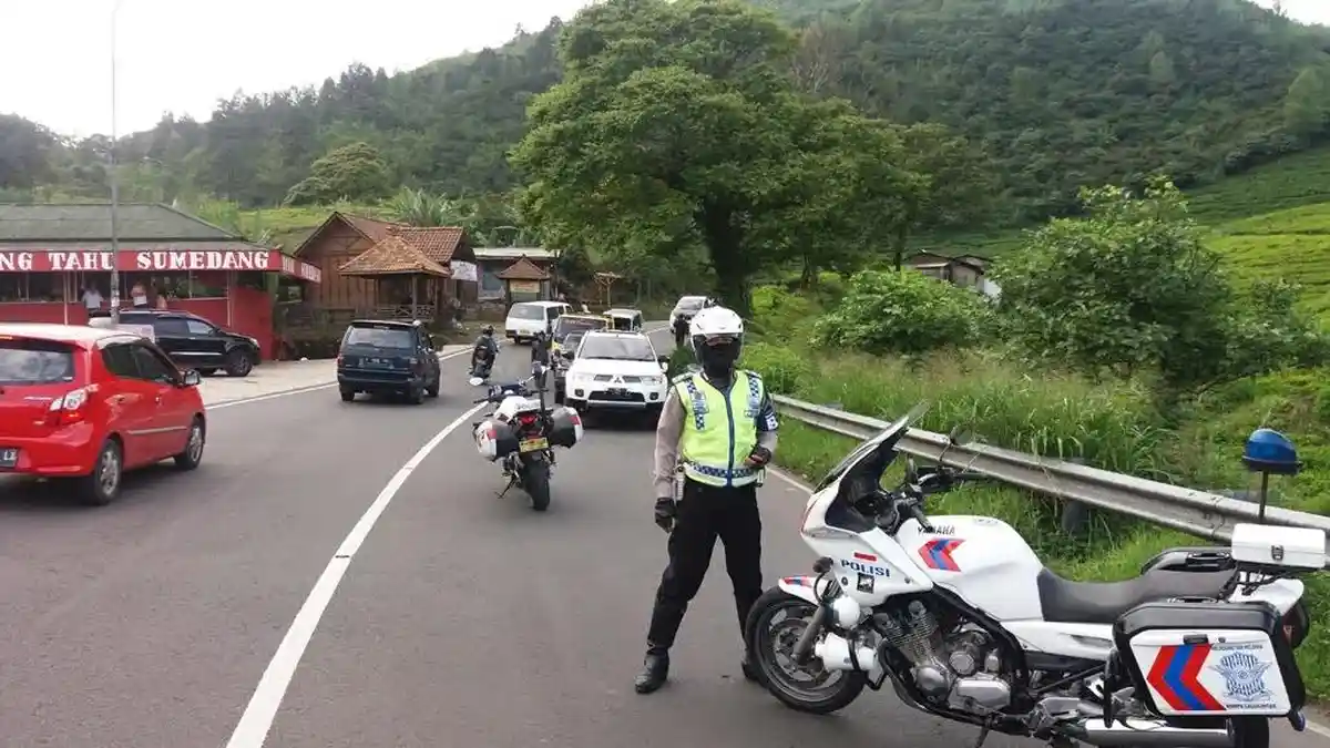 Lalu Lintas di Tol Jagorawi Lancar, Jalur Puncak Normal Dua Arah