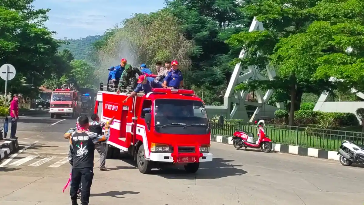 Uu Ruhzanul Ulum Ingatkan Kota/Kabupaten Agar Membentuk Dinas Damkar, Majalengka Bentuk Oktober