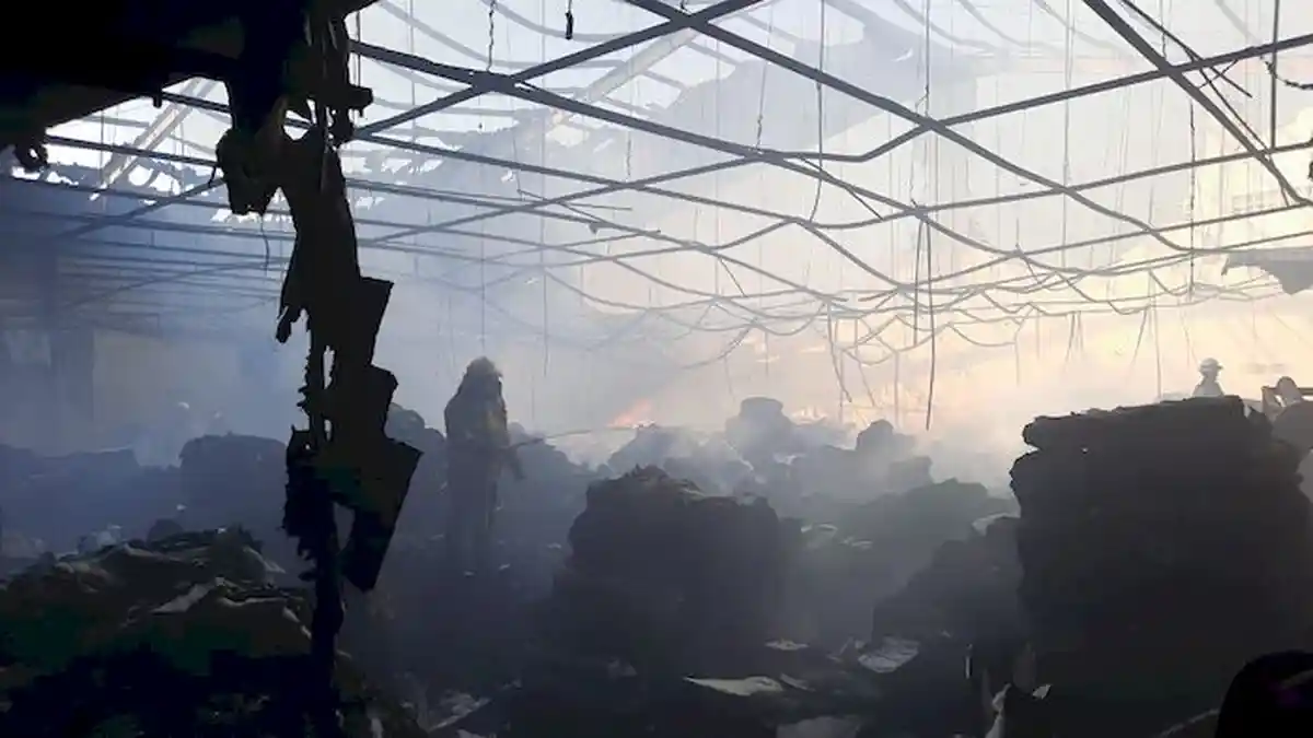 Pabrik Kain di Cimahi Kebakaran, Semua Barang Ludes Terbakar, Kerugian Miliaran Rupiah