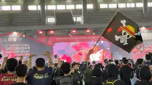 Pesilat-mengibarkan-bendera-One-Piece-di-penutupan-3rd.jpg