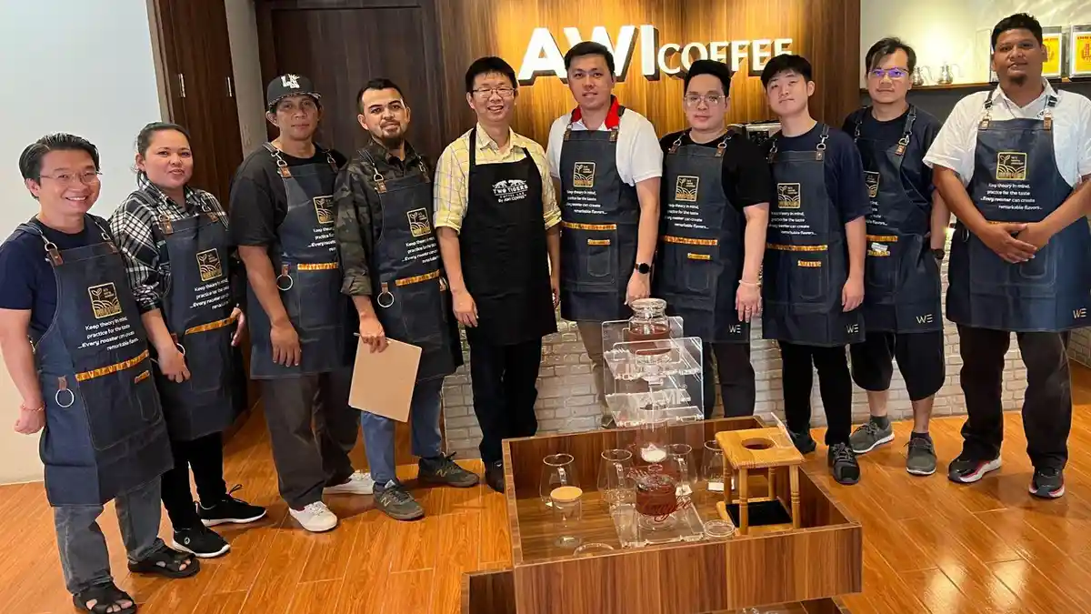 AWI Coffee Adakan Kelas Roasting Kopi Pertama di Two Tigers Coffee Lab